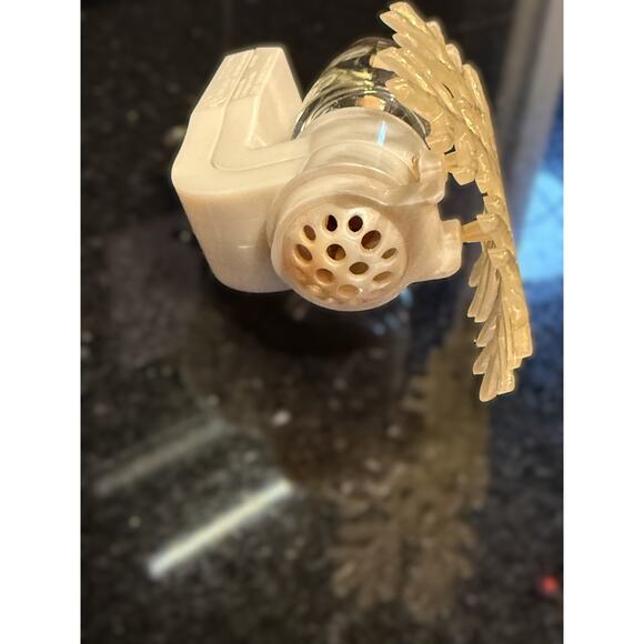 Bath & Body Works Wallflower Snowflake Plugin Home Fragrance Diffuser NO Light - Picture 5 of 7